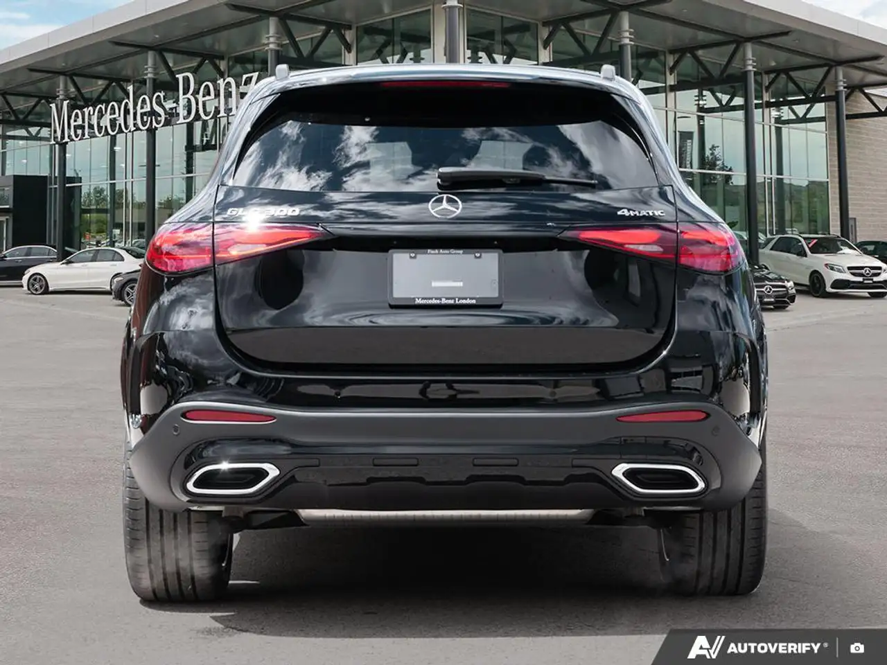 Mercedes-Benz GLC снимка Mercedes-Benz GLC