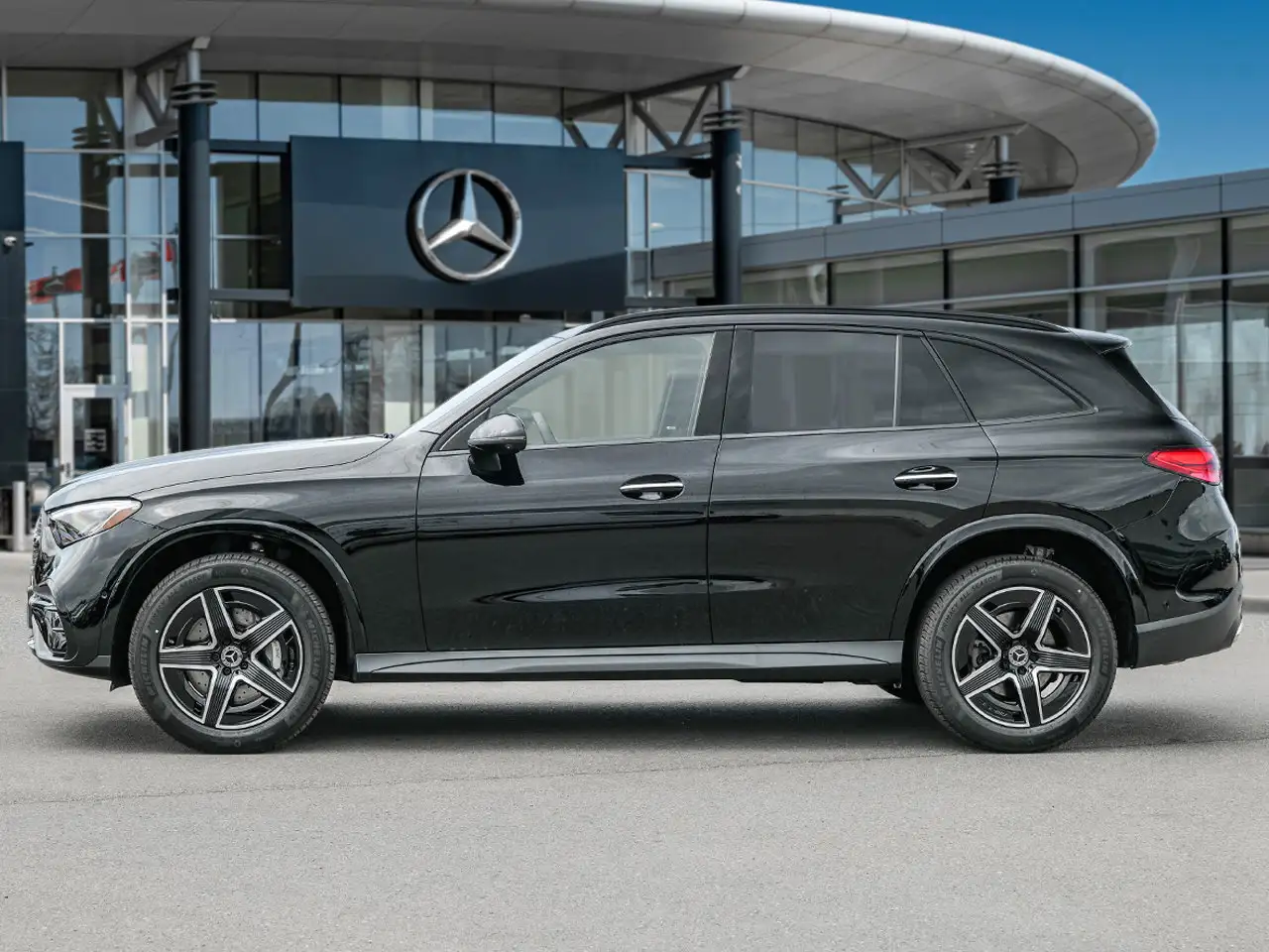 Mercedes-Benz GLC снимка Mercedes-Benz GLC