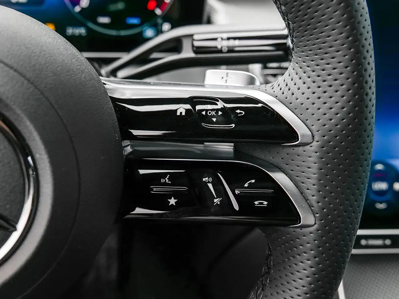 Mercedes-Benz GLC снимка Mercedes-Benz GLC