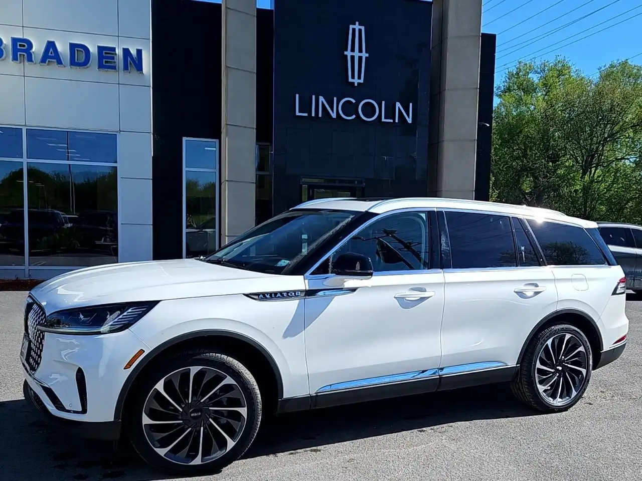 2026 Lincoln Aviator