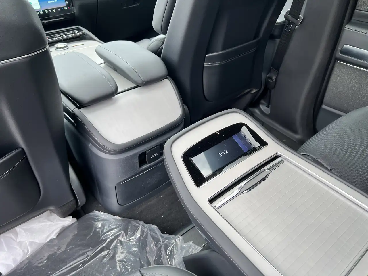 Lincoln Navigator снимка Lincoln Navigator