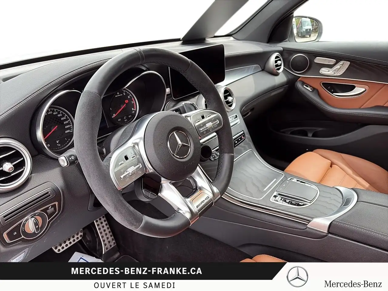 Mercedes-Benz GLC снимка Mercedes-Benz GLC