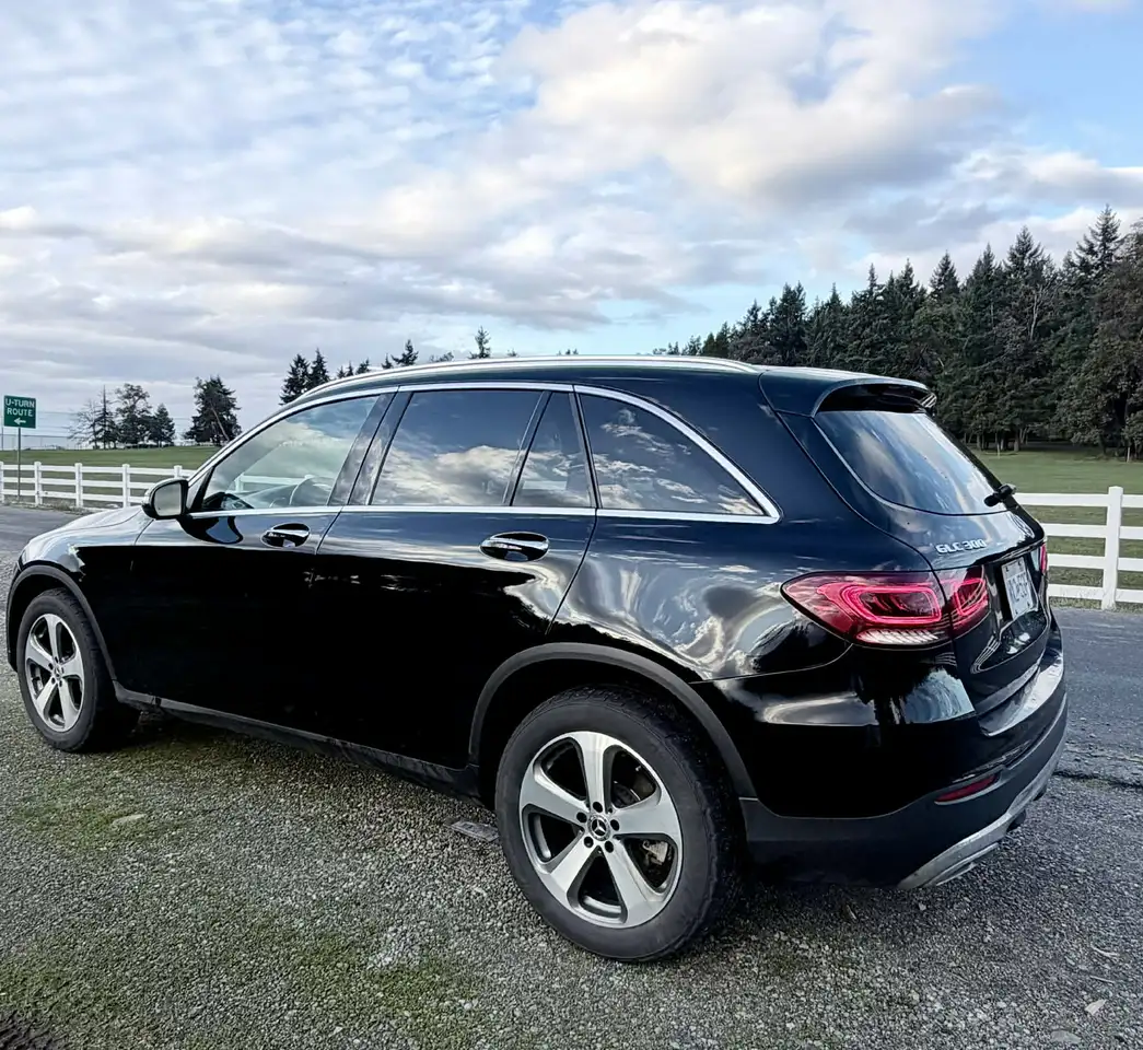 Mercedes-Benz GLC снимка Mercedes-Benz GLC