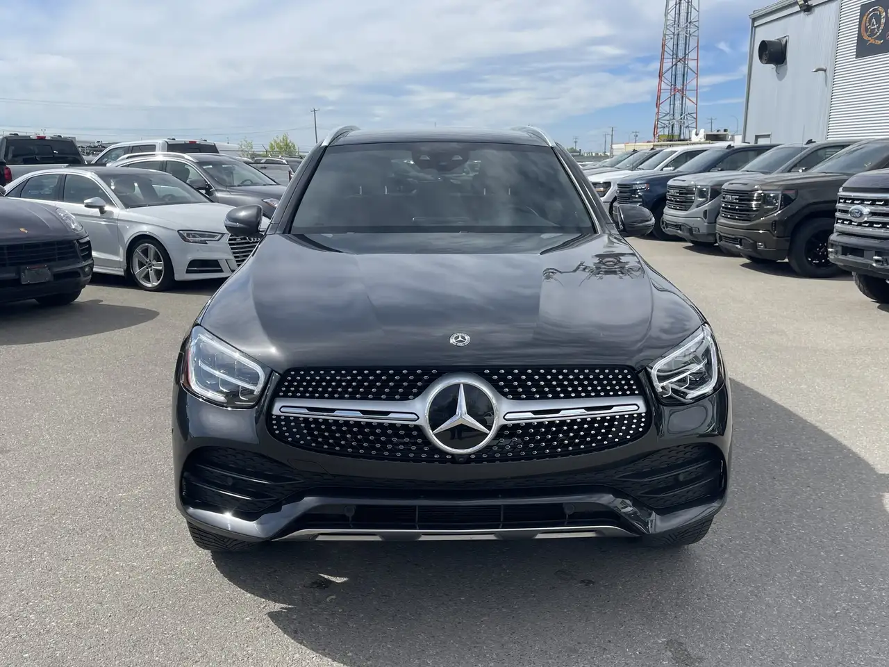 Mercedes-Benz GLC снимка Mercedes-Benz GLC