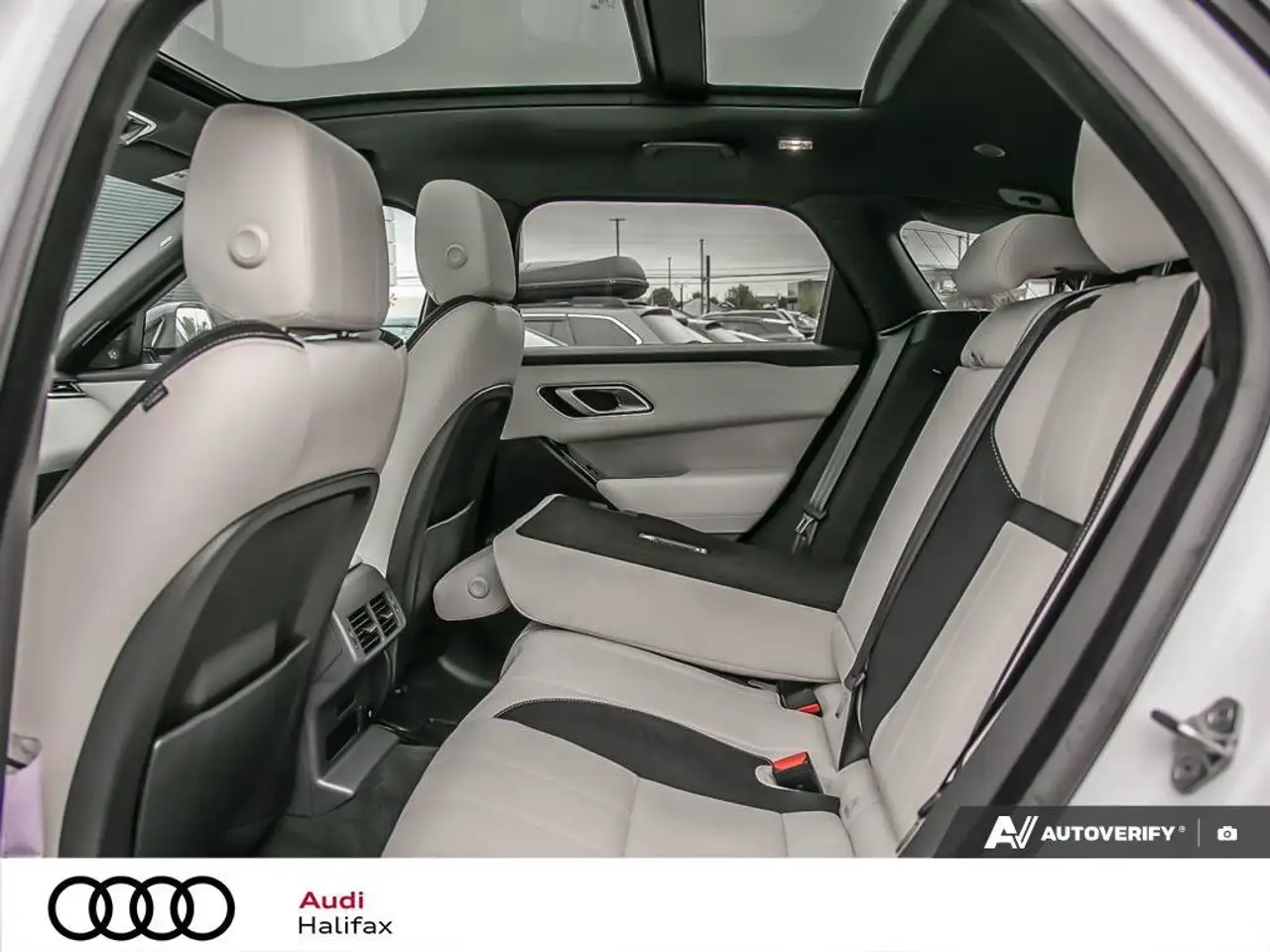 Land Rover Range Rover Velar fotografie Land Rover Range Rover Velar