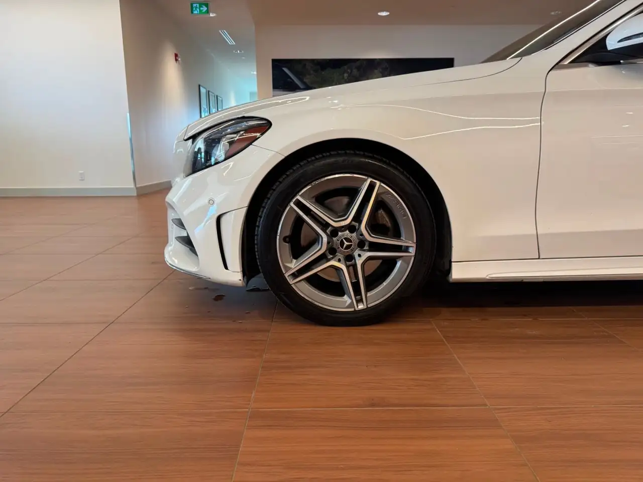 Mercedes-Benz C-Class снимка Mercedes-Benz C-Class
