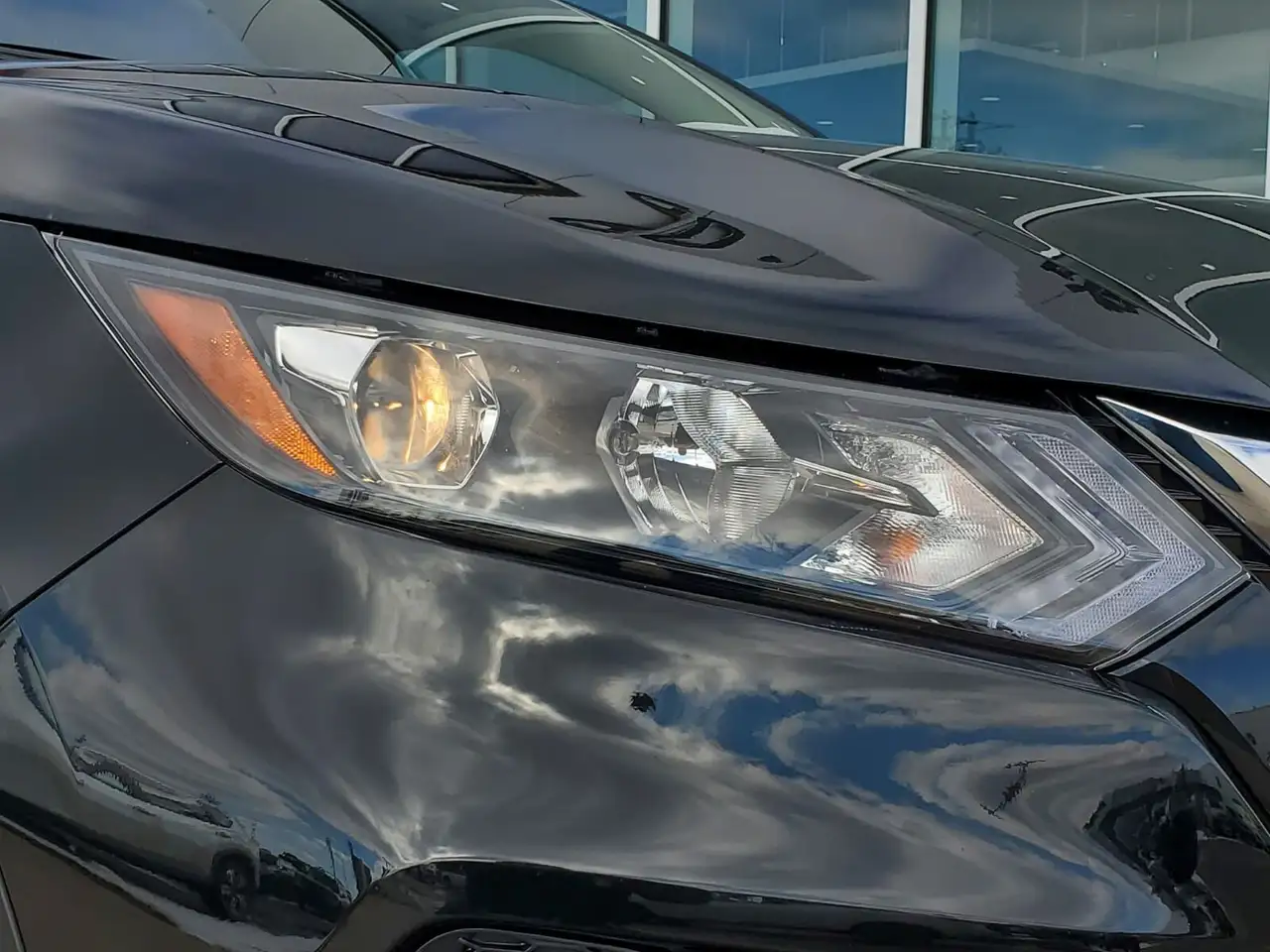 Nissan Qashqai снимка Nissan Qashqai