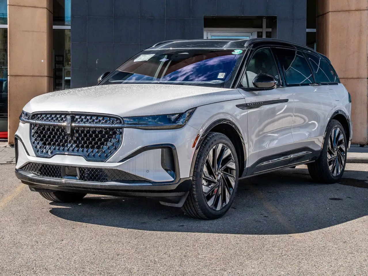 2025 Lincoln Nautilus