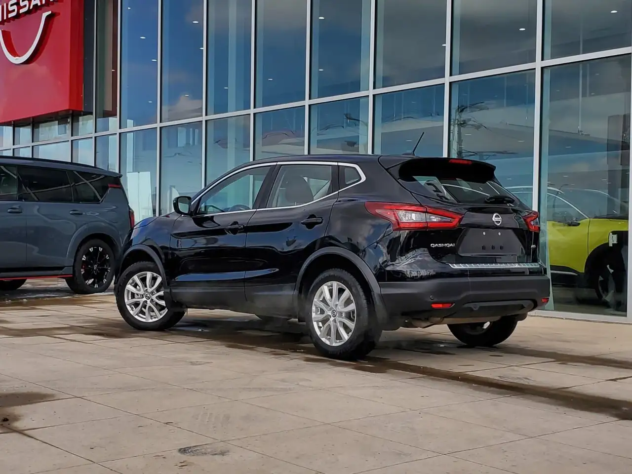 Nissan Qashqai снимка Nissan Qashqai