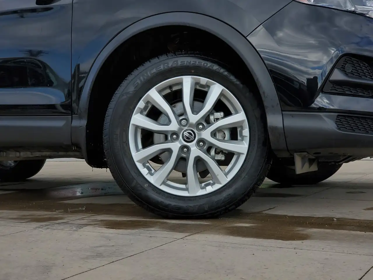 Nissan Qashqai снимка Nissan Qashqai