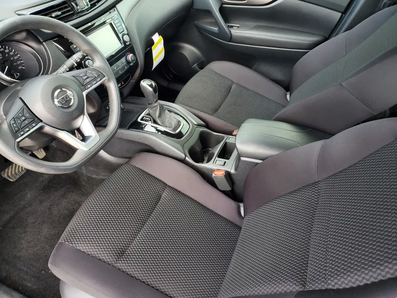 Nissan Qashqai снимка Nissan Qashqai