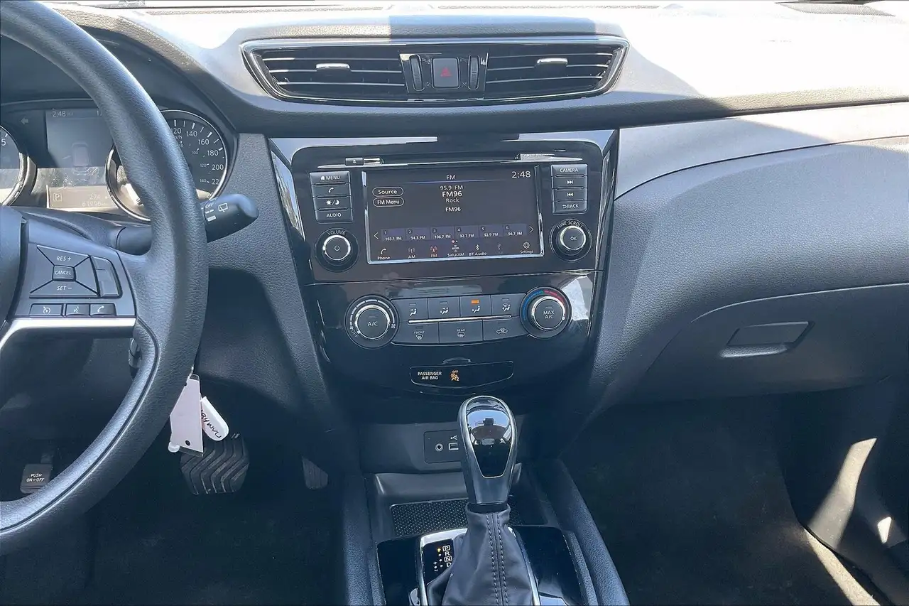 Nissan Qashqai снимка Nissan Qashqai