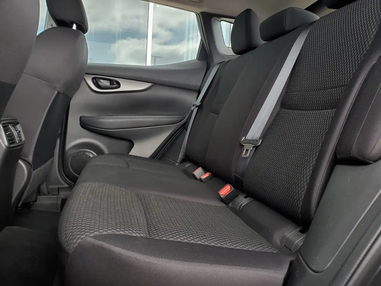 Nissan Qashqai снимка Nissan Qashqai