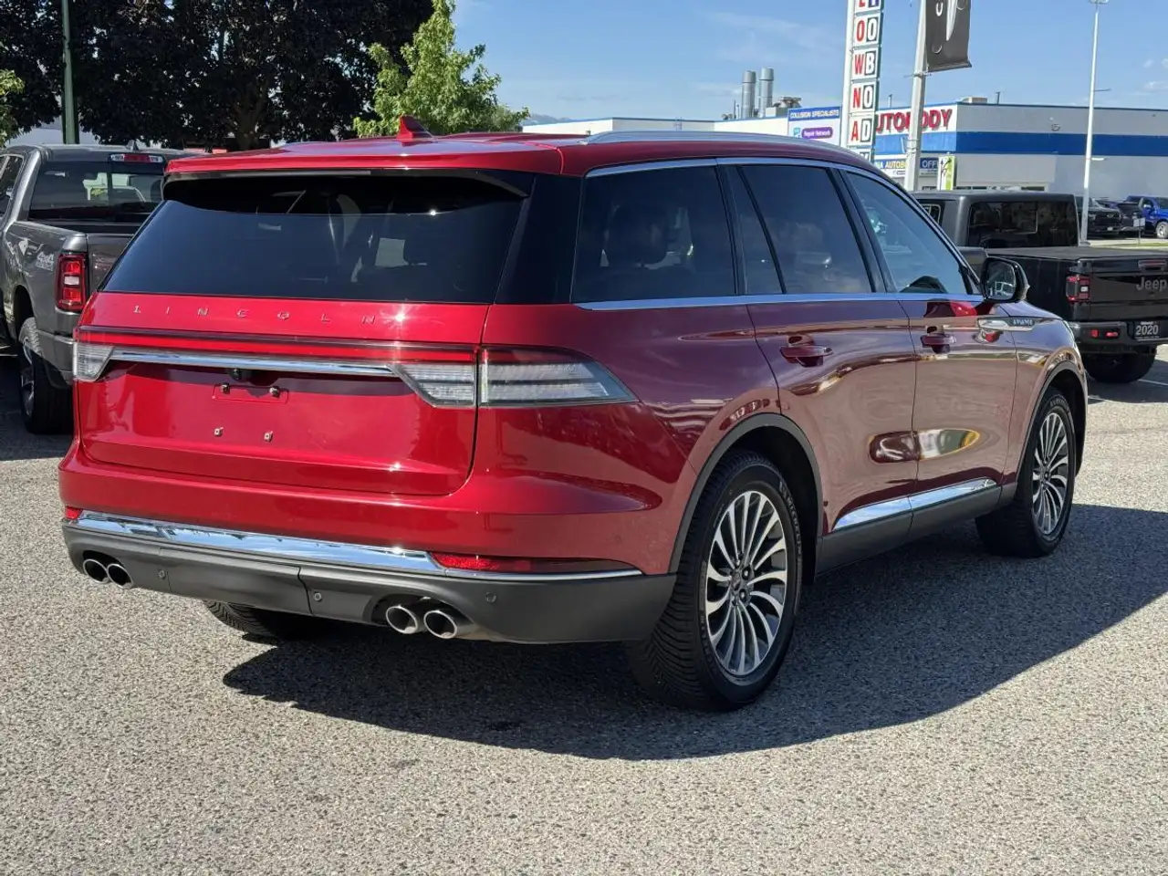 Lincoln Aviator снимка Lincoln Aviator