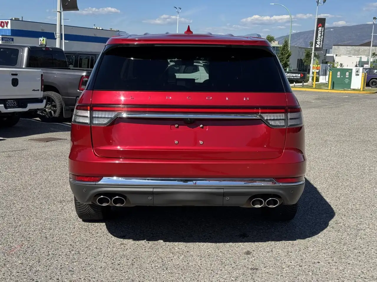 Lincoln Aviator снимка Lincoln Aviator