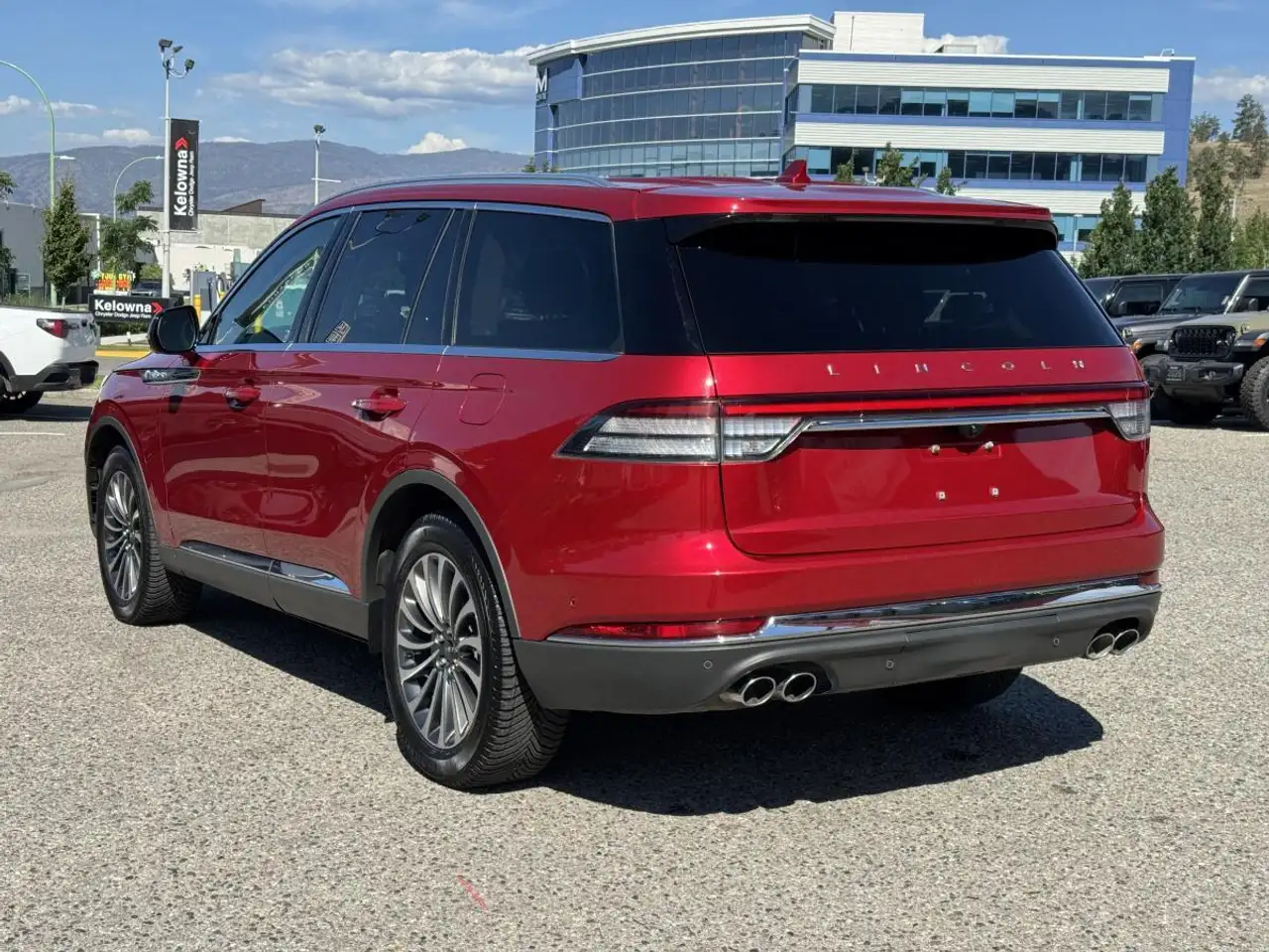 Lincoln Aviator снимка Lincoln Aviator