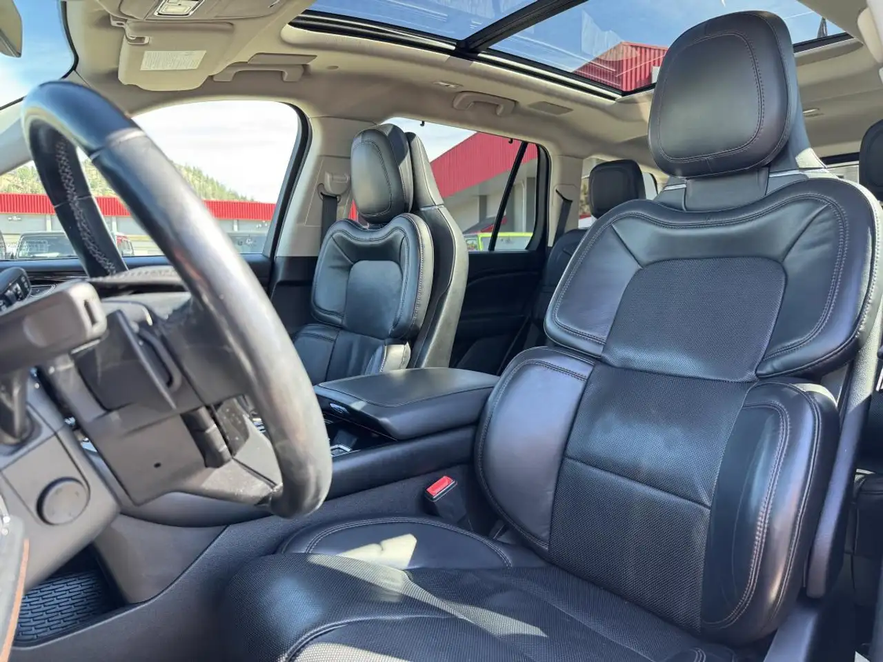 Lincoln Aviator снимка Lincoln Aviator