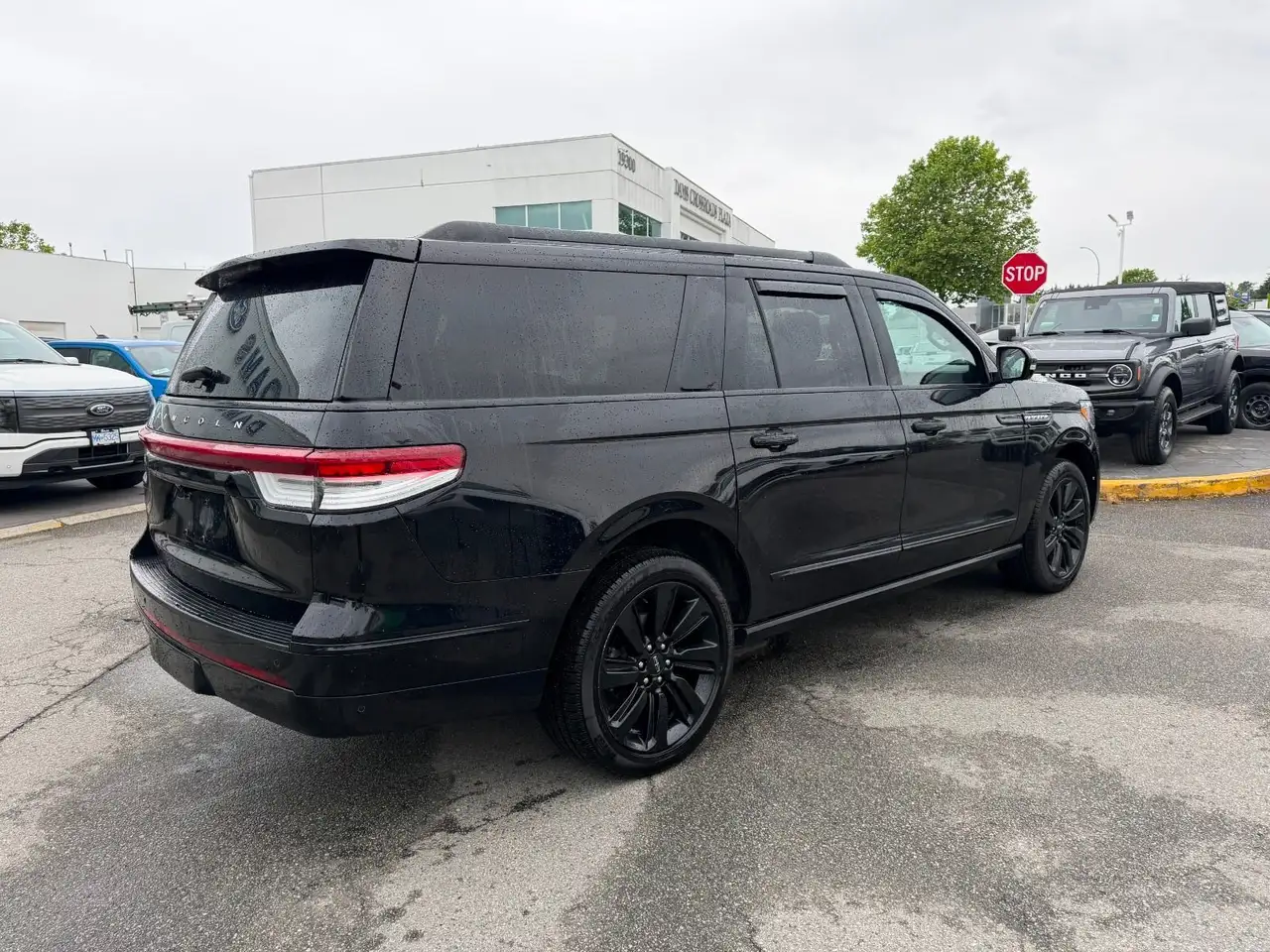 Lincoln Navigator photo Lincoln Navigator