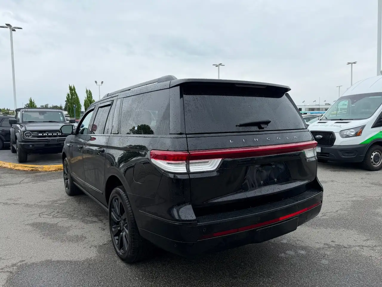 Lincoln Navigator photo Lincoln Navigator