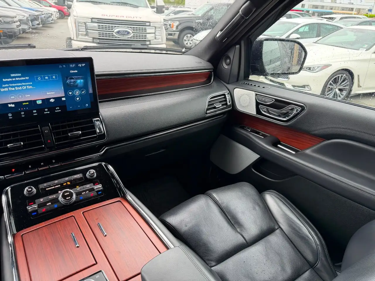 Lincoln Navigator photo Lincoln Navigator