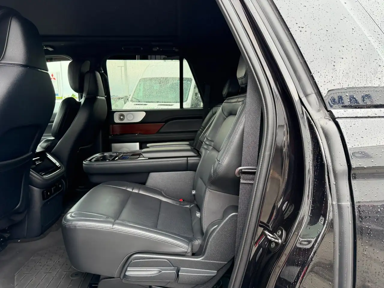 Lincoln Navigator photo Lincoln Navigator