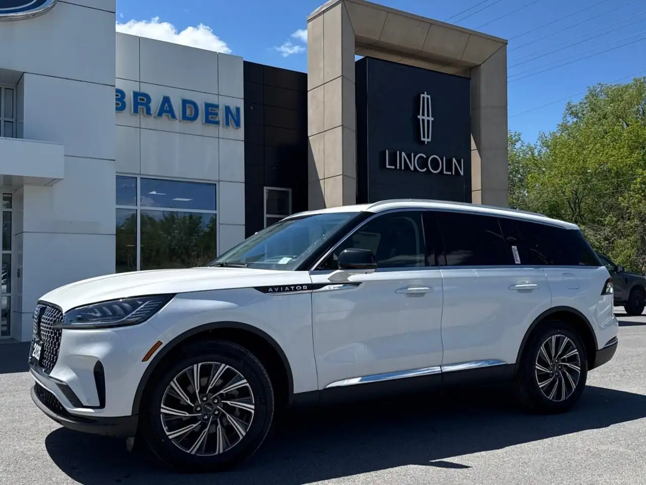 2026 Lincoln Aviator