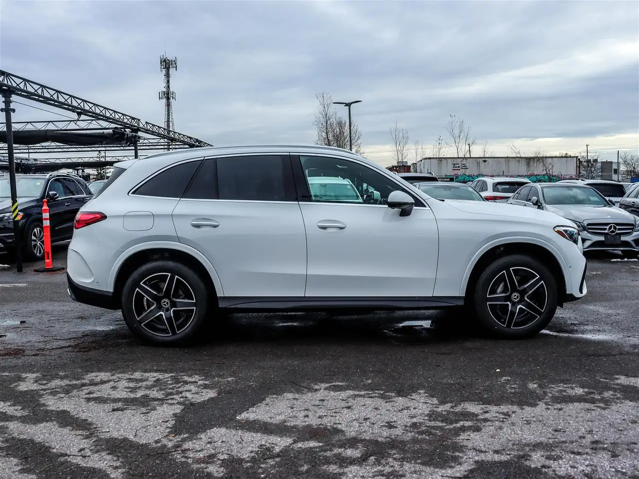 Mercedes-Benz GLC снимка Mercedes-Benz GLC