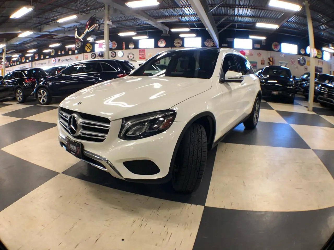 Mercedes-Benz GLC снимка Mercedes-Benz GLC