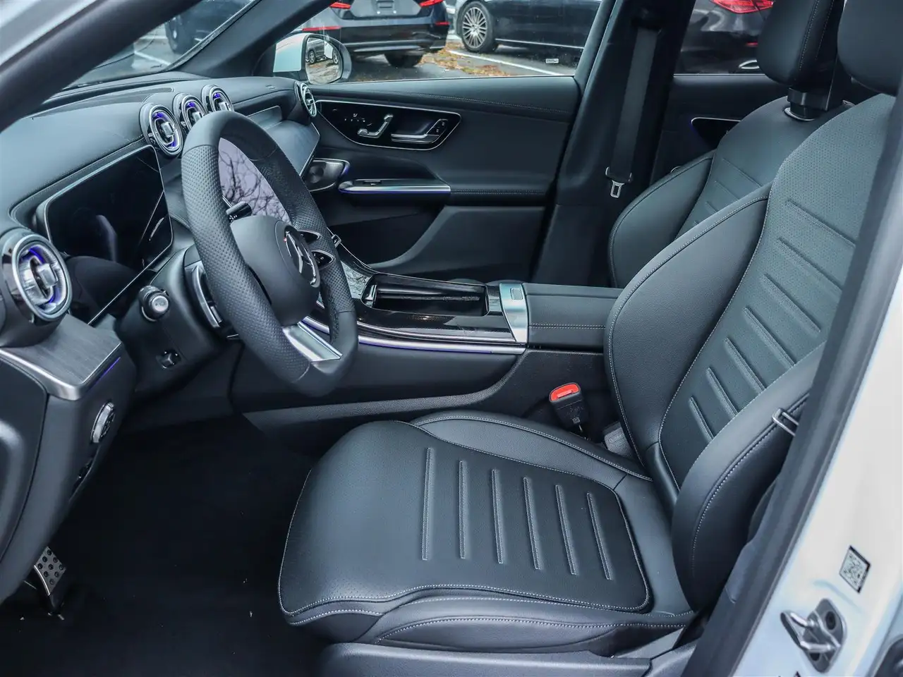 Mercedes-Benz GLC снимка Mercedes-Benz GLC