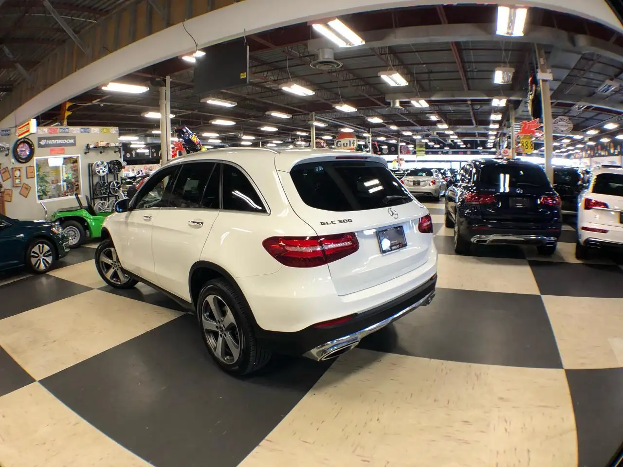 Mercedes-Benz GLC снимка Mercedes-Benz GLC