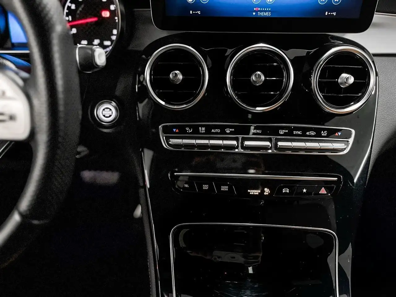 Mercedes-Benz GLC снимка Mercedes-Benz GLC