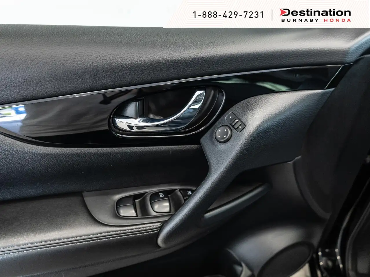 Nissan Qashqai снимка Nissan Qashqai