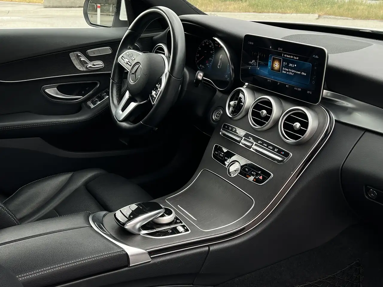 Mercedes-Benz C-Class photo Mercedes-Benz C-Class