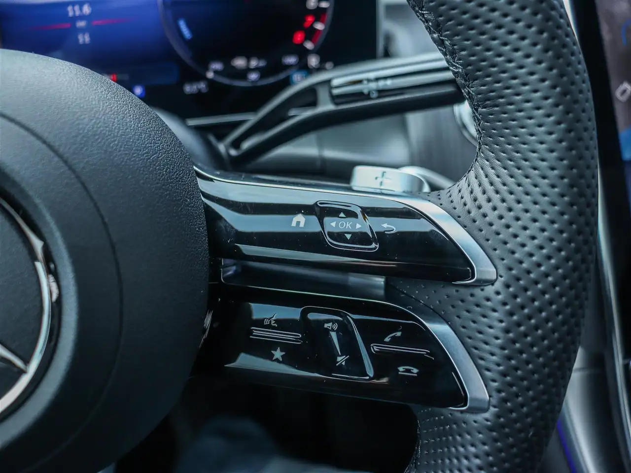 Mercedes-Benz GLC снимка Mercedes-Benz GLC