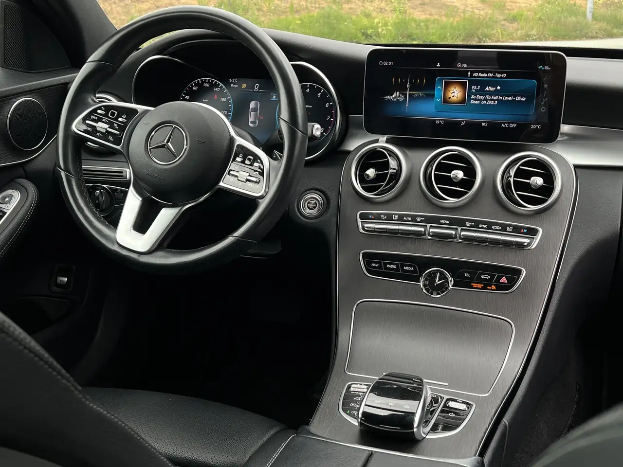 Mercedes-Benz C-Class photo Mercedes-Benz C-Class