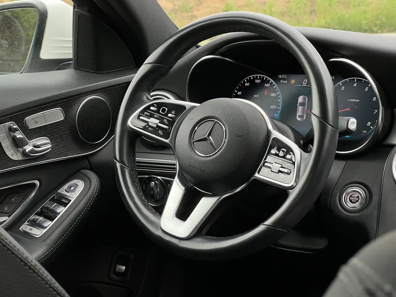 Mercedes-Benz C-Class photo Mercedes-Benz C-Class