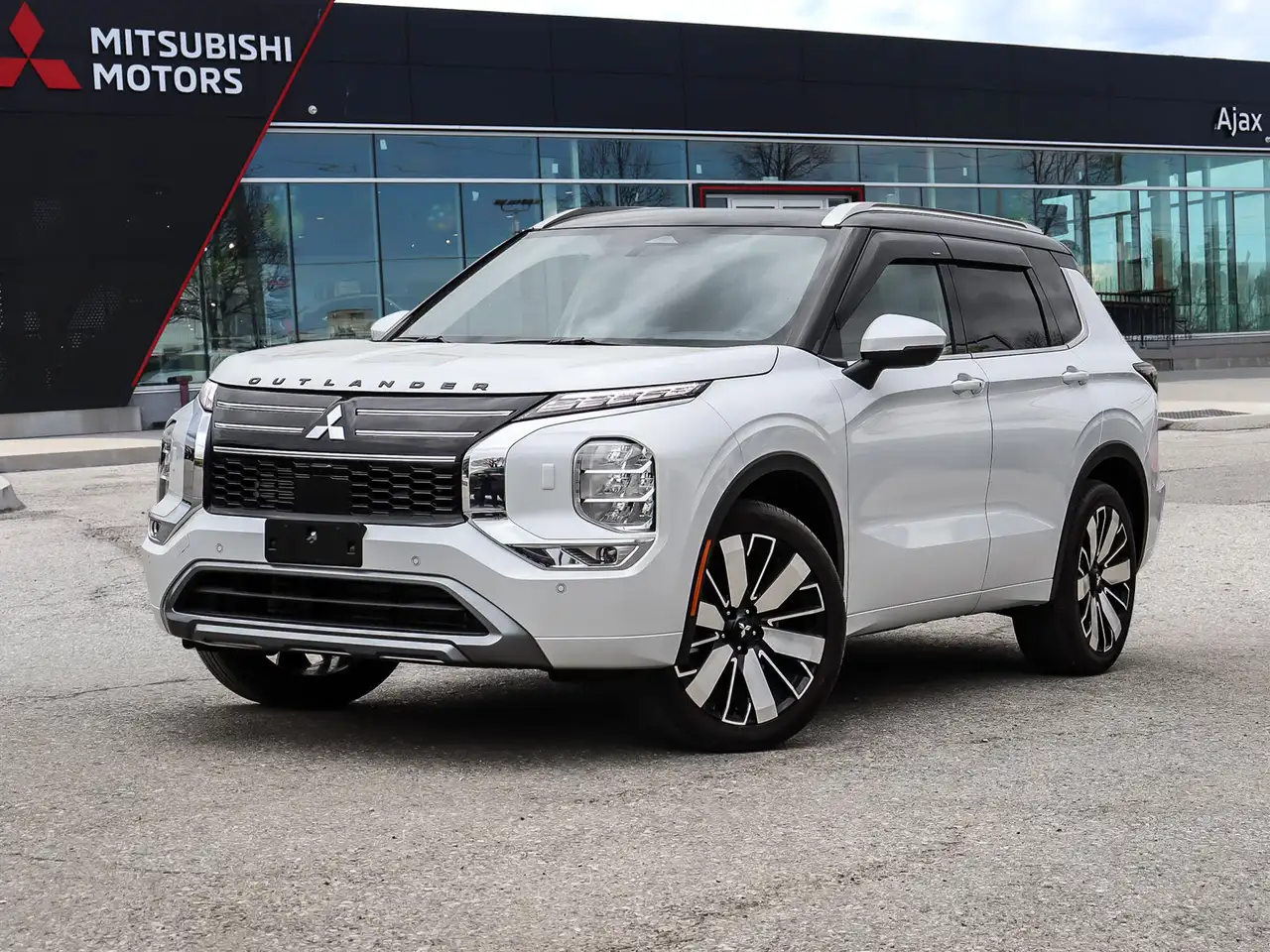 Mitsubishi Outlander photo Mitsubishi Outlander