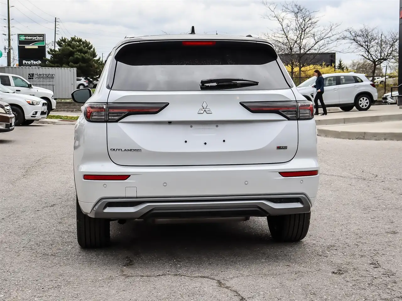 Mitsubishi Outlander photo Mitsubishi Outlander