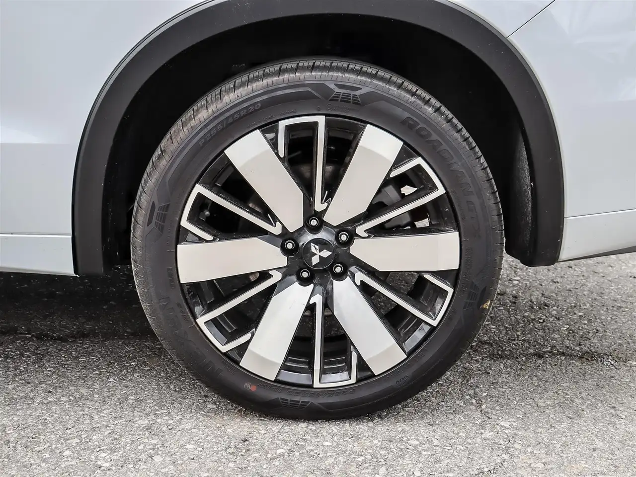 Mitsubishi Outlander photo Mitsubishi Outlander