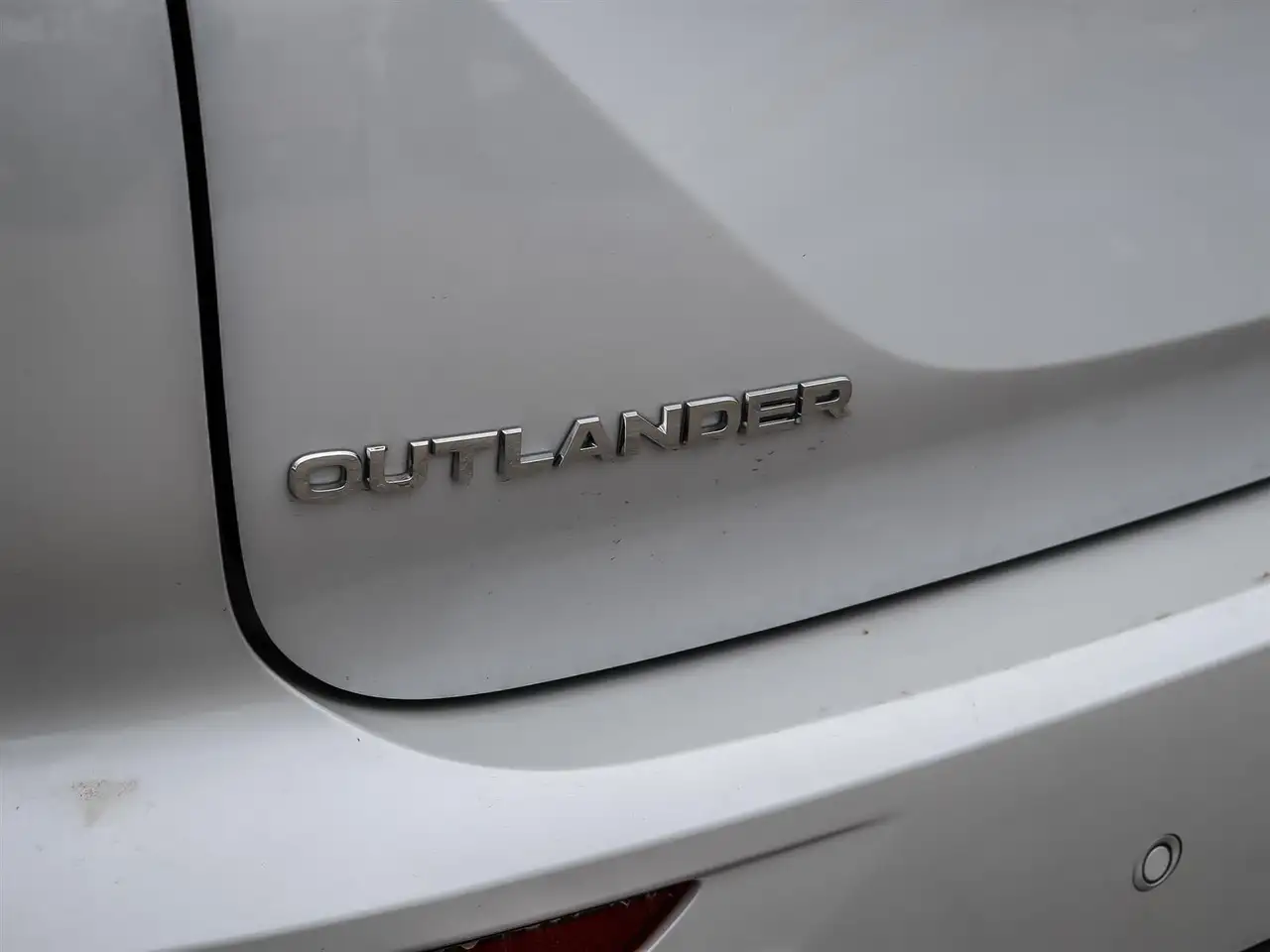 Mitsubishi Outlander photo Mitsubishi Outlander