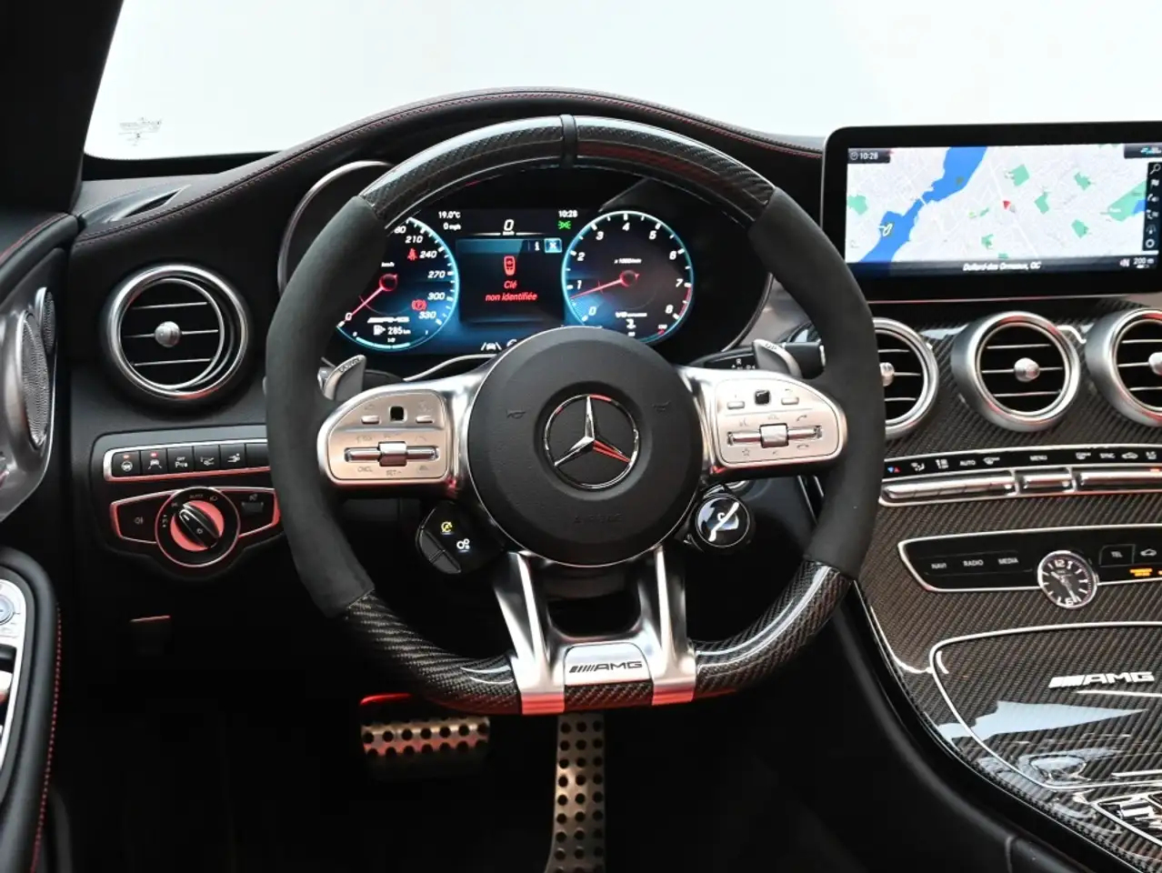 Mercedes-Benz C-Class снимка Mercedes-Benz C-Class