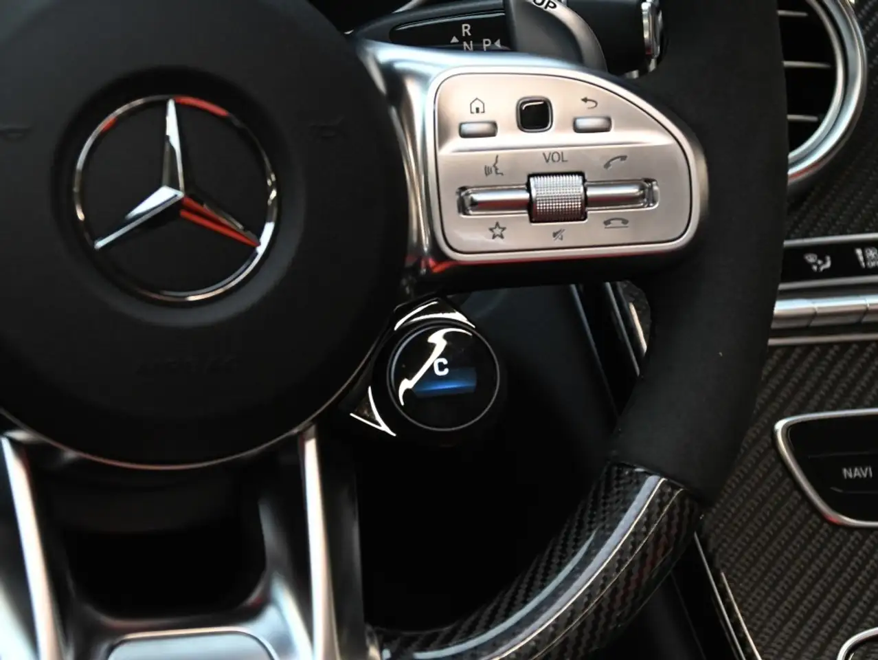 Mercedes-Benz C-Class снимка Mercedes-Benz C-Class