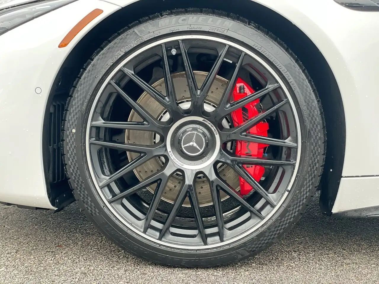 Mercedes-Benz SL снимка Mercedes-Benz SL