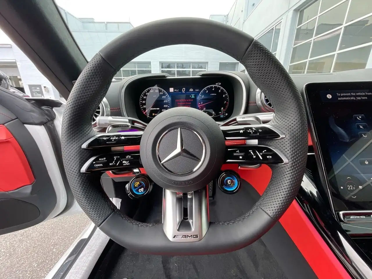 Mercedes-Benz SL снимка Mercedes-Benz SL