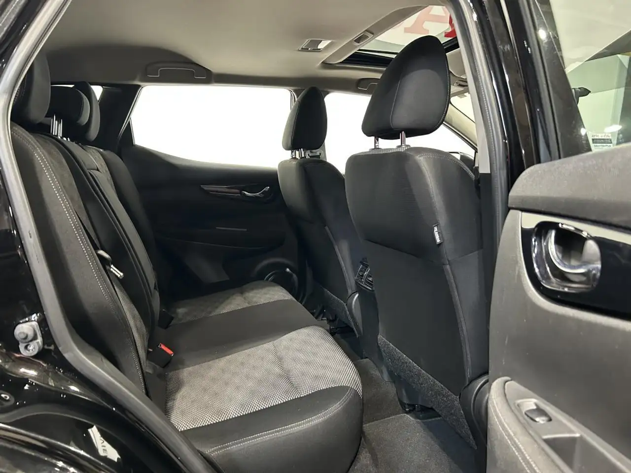 Nissan Qashqai снимка Nissan Qashqai