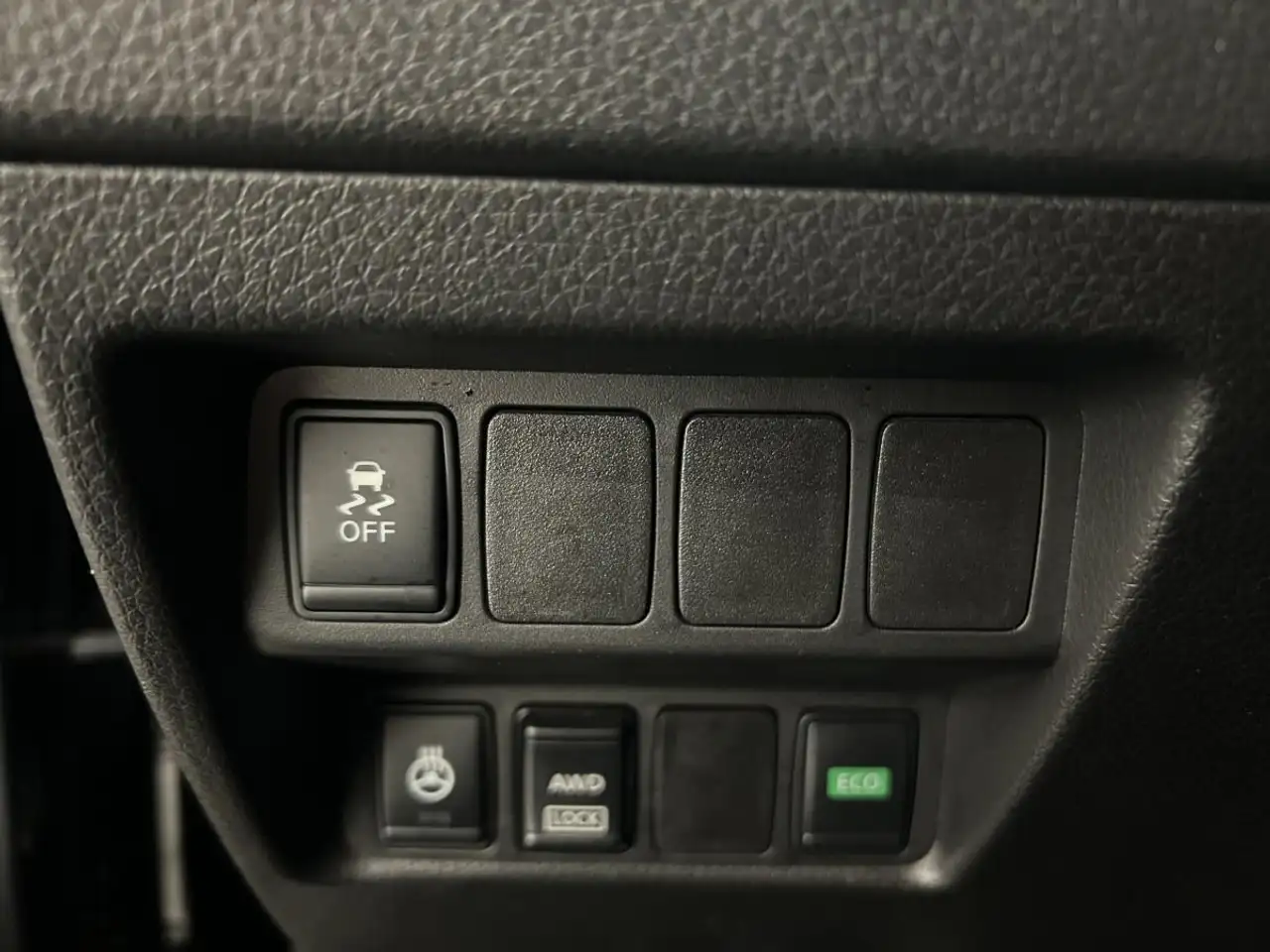 Nissan Qashqai снимка Nissan Qashqai