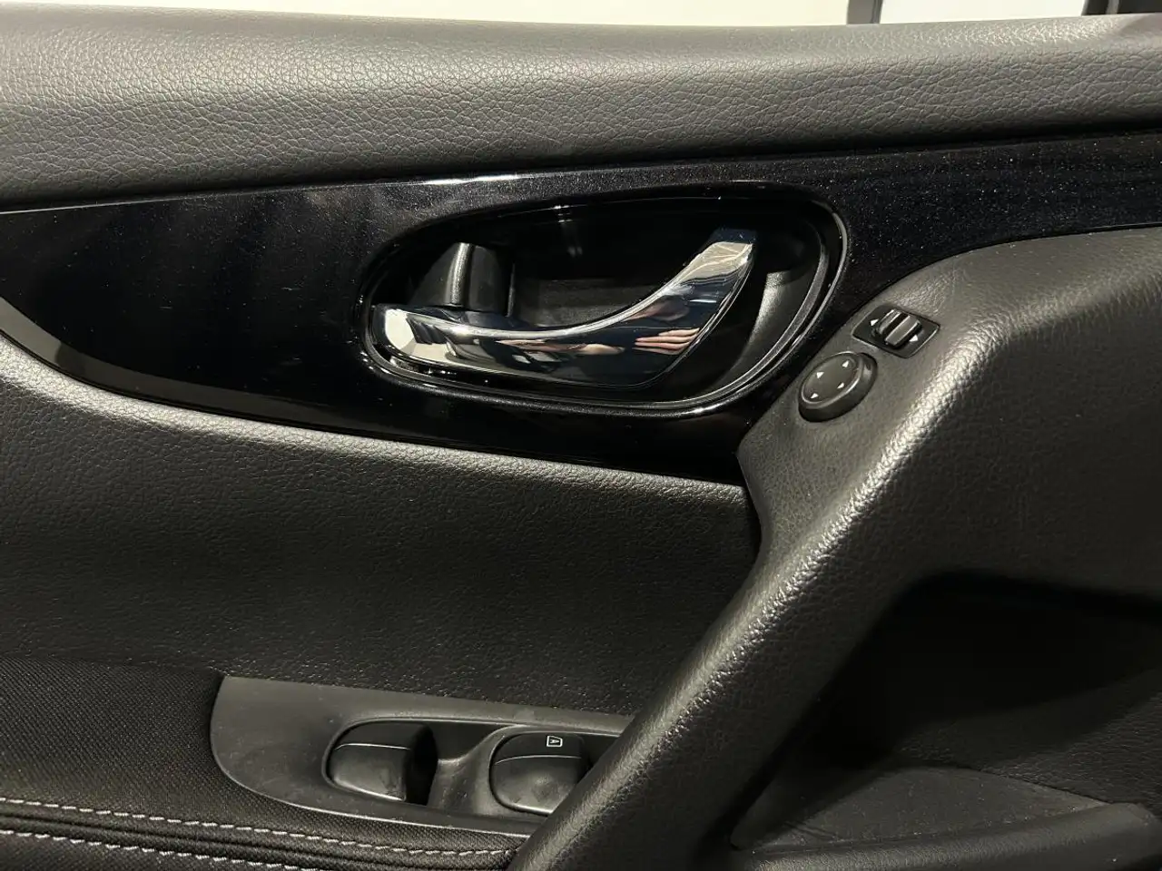 Nissan Qashqai снимка Nissan Qashqai
