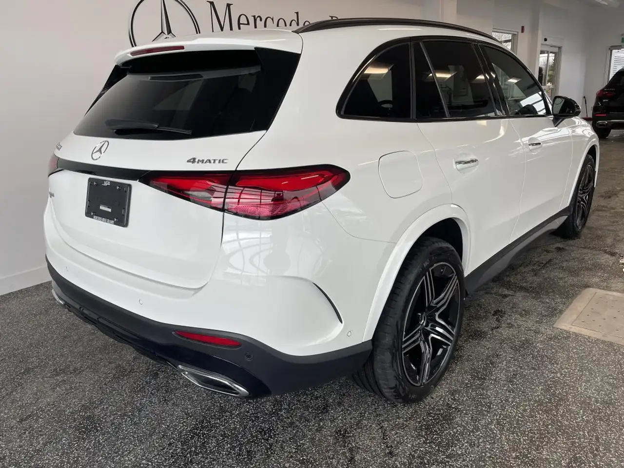 Mercedes-Benz GLC снимка Mercedes-Benz GLC