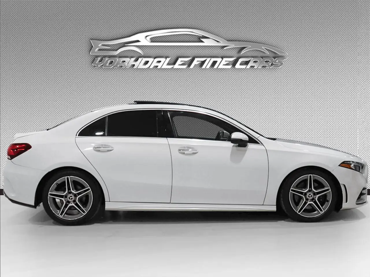 Mercedes-Benz A-Class снимка Mercedes-Benz A-Class