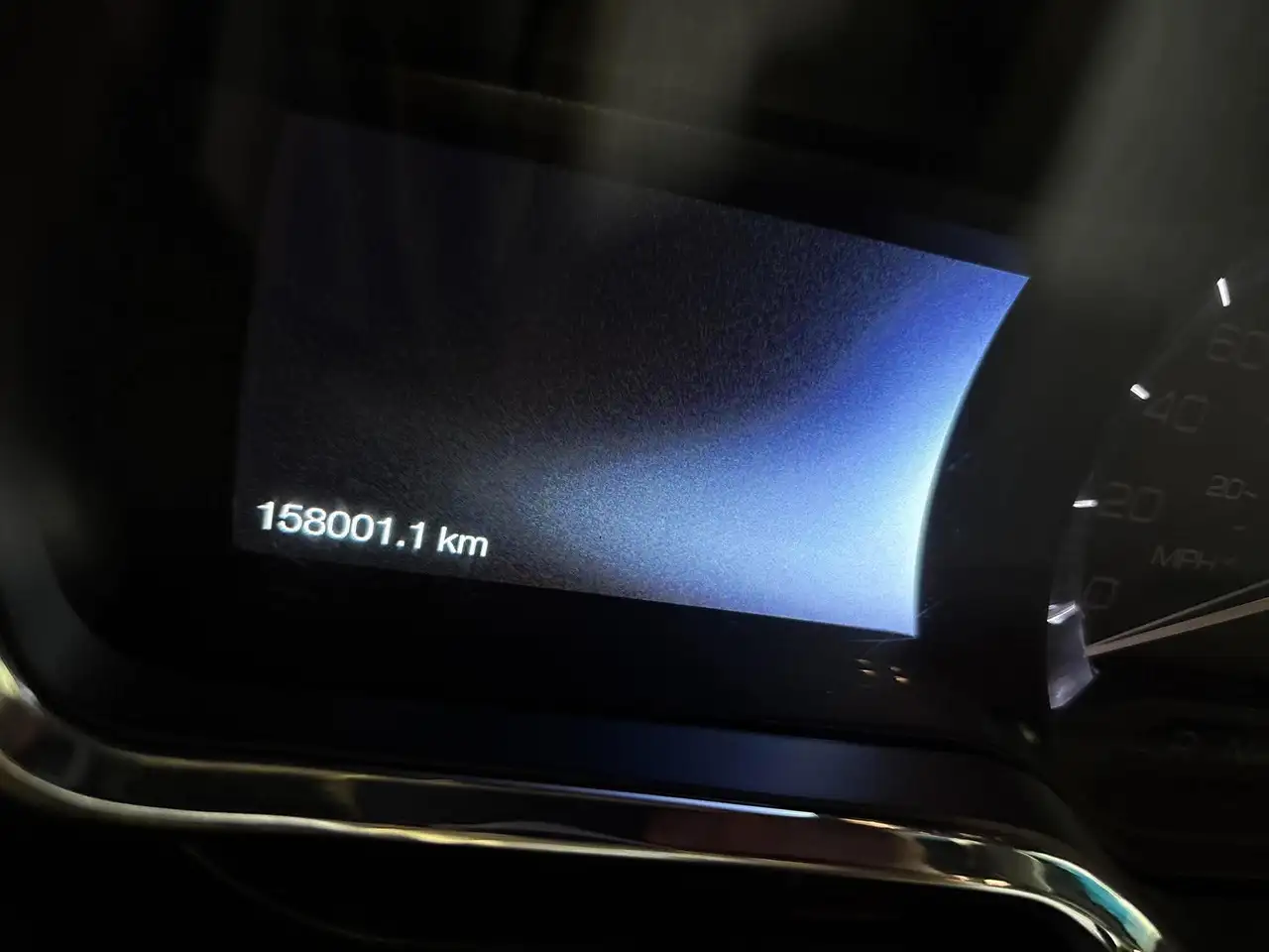 Lincoln MKT photo Lincoln MKT